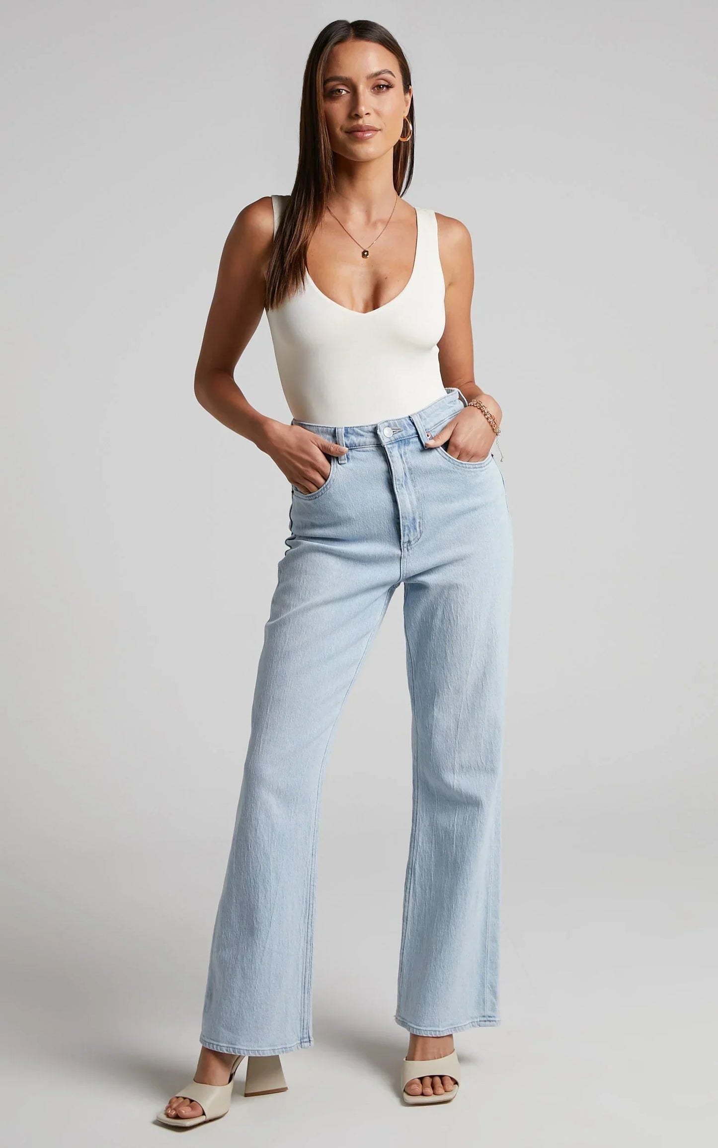 Kerrie Bodysuit - V Neck Bodysuit in Cream