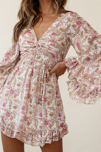 Perri Bell Sleeve Twist Knot Bust Dress Paisley Print Beige